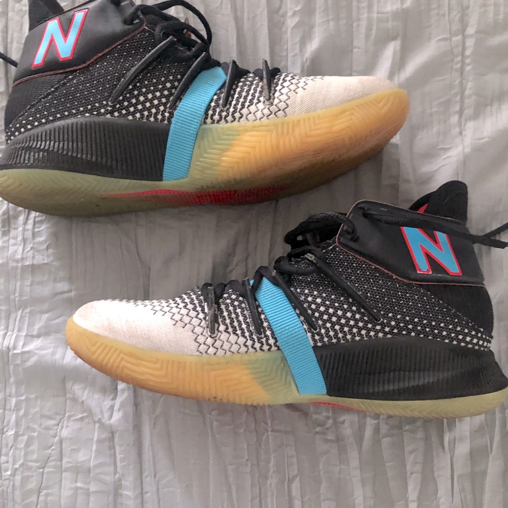 Nee Balance Omni’s basketball shoes size 6.5